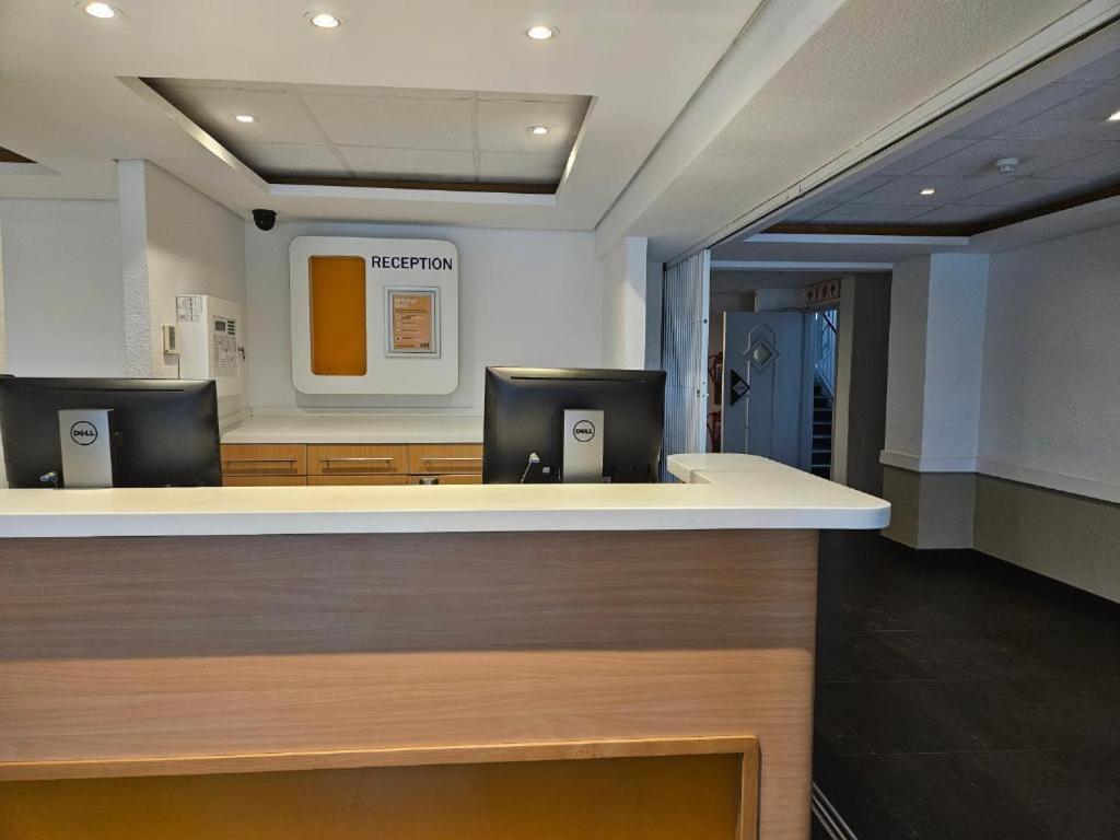 Hotel Sun1 O.R.Tambo à Johannesbourg Extérieur photo
